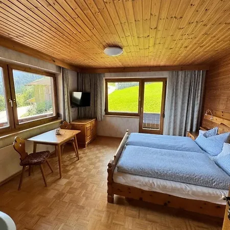 Waldrast, Haus Apartment Finkenberg