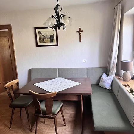 Waldrast, Haus Apartment *